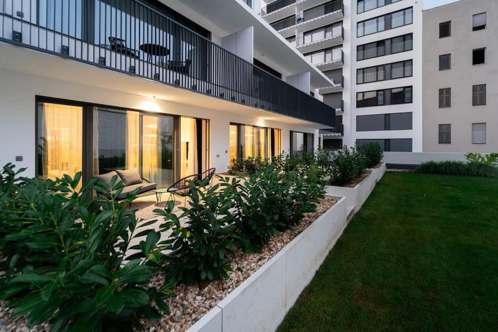 Green Garden Sauna Apartment Brno Exteriör bild